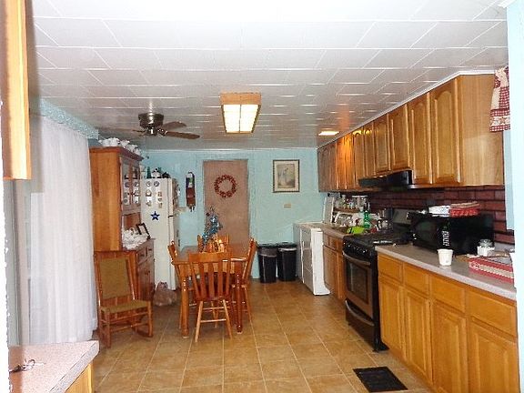3rd image of 929 Hasbrouck St