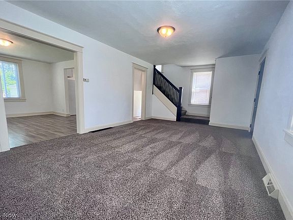 3rd image of 315 Indiana Ave