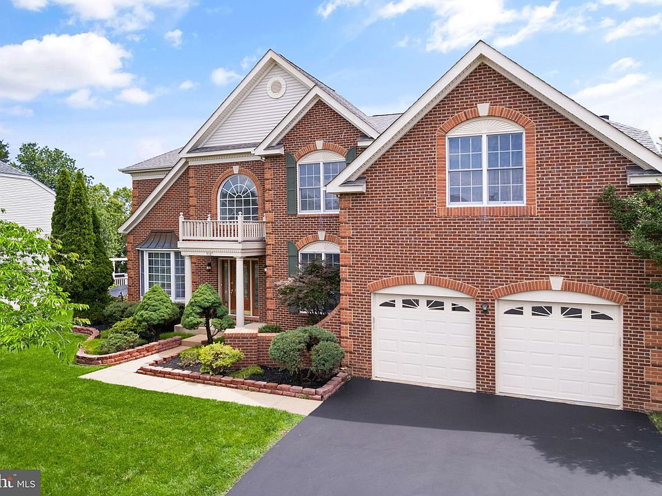 1st image of 5105 Grande Forest Ct