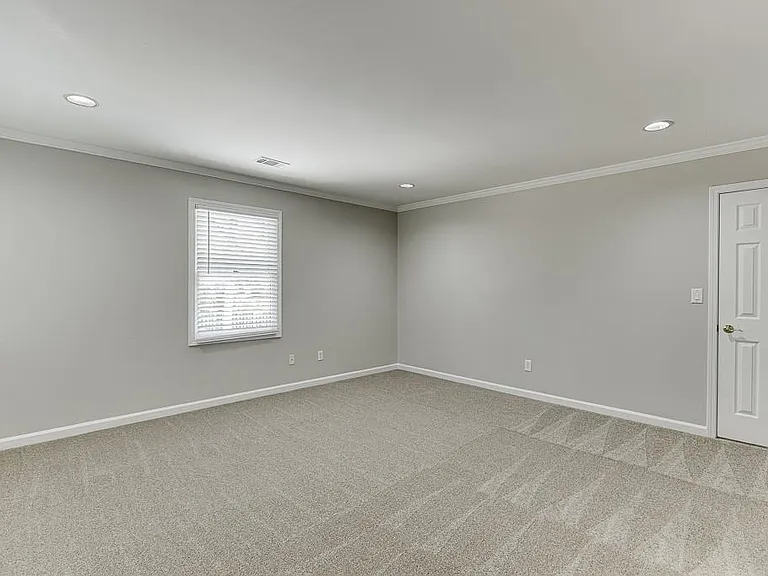 9345 Riverclub Pkwy — Photo 32