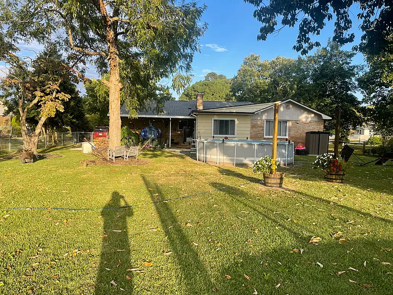 1208 Wentworth Pl — Photo 25