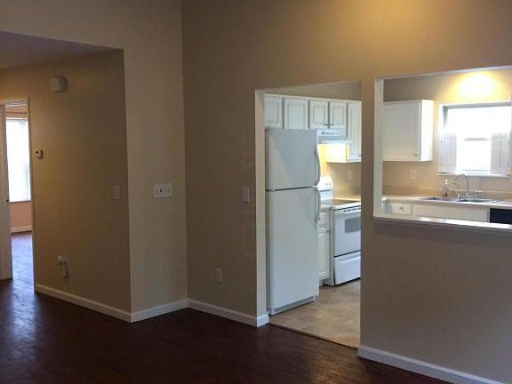 5th image of 5939 Brookmont Dr