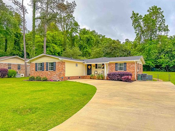 2nd image of 817 Abbiegail Dr