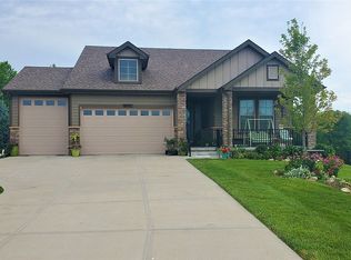 16002 Potter St, Bennington, NE 68007
