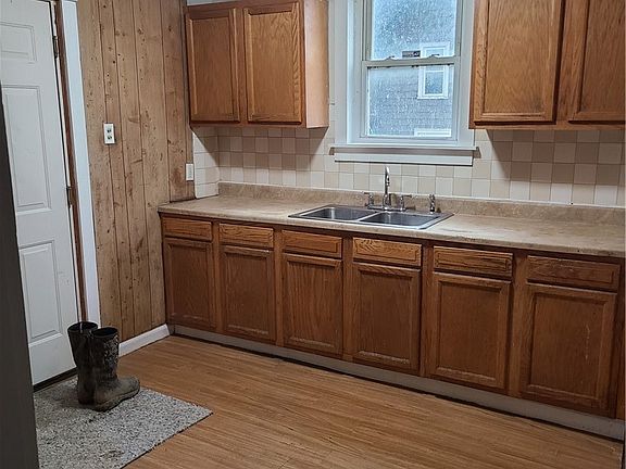 2nd image of 917 Camden Ave SW