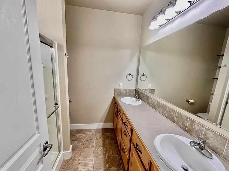 2905 E Pine Hollow Ln — Photo 20