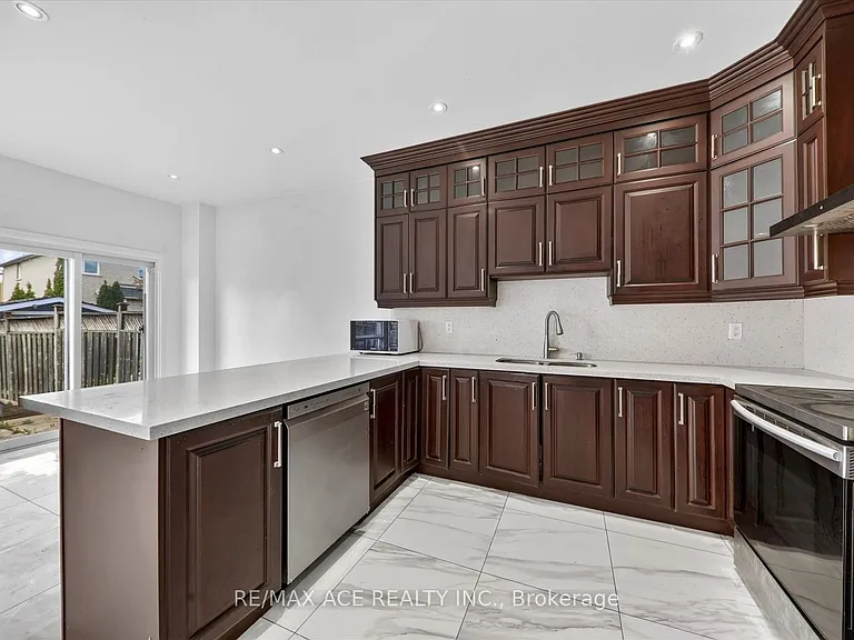 110 Blue Willow Dr — Photo 11