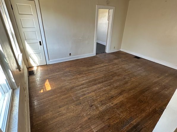 1bd 1ba 953sqft — 3319 Victory Ave #3