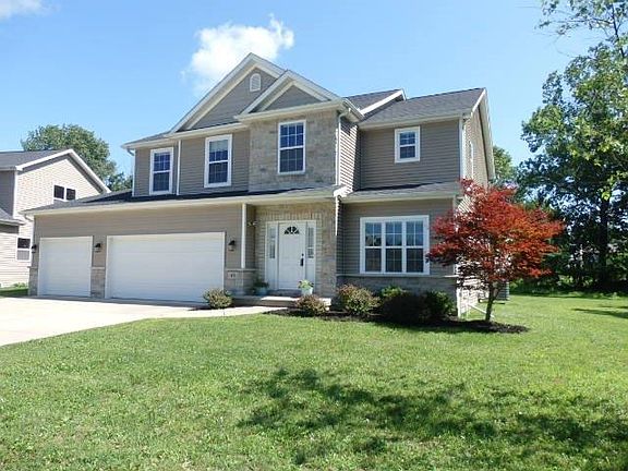 3rd image of 48 Mark Twain Dr