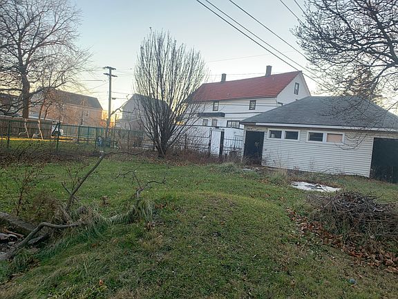 5th image of 1336 Park Ave