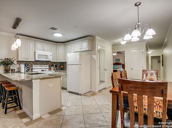 3rd image of 730 Mather St #102