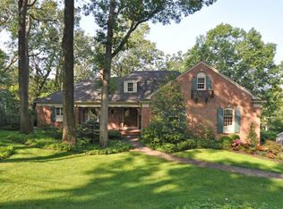 26 Gloucester Rd, Summit, NJ 07901