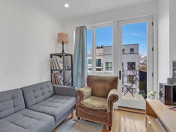 2nd image of 1503 Jefferson Ave #4A