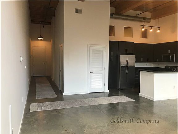 4th image of 400 Mills Ave Unit 104