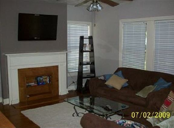 4th image of 2217 Long St