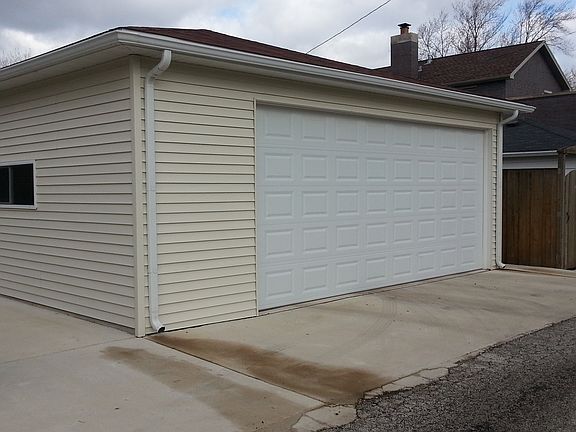 4th image of 5349 N Oriole Ave