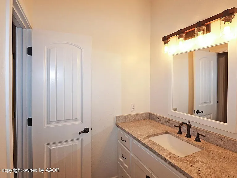 18401 Bradley Ln — Photo 14