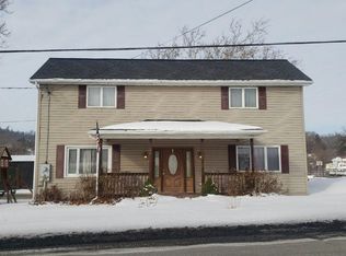 46 Memorial Dr, Perryopolis, PA