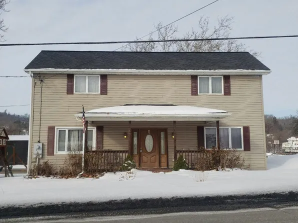 46 Memorial Dr, Perryopolis, PA 15473
