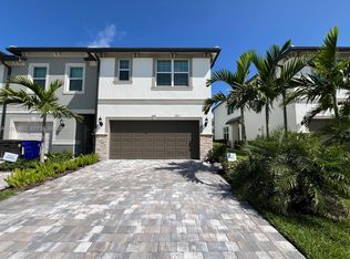 3235 Watercress Dr, Lauderdale Lakes, FL 33311