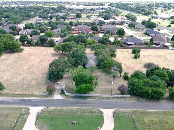 604 E Highland Rd, Ovilla, TX 75154