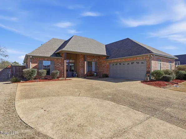 229 Clubview Cir, Pearl, MS 39208