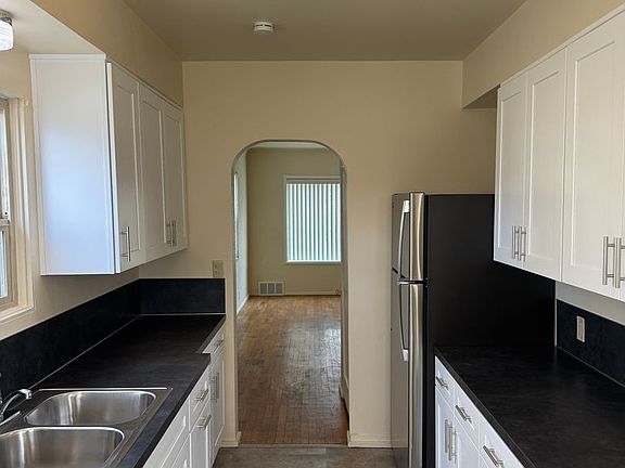5th image of 1508-1510 Washington St #1508