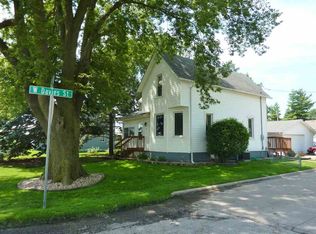 414 N 1st St, Eldridge, IA 52748