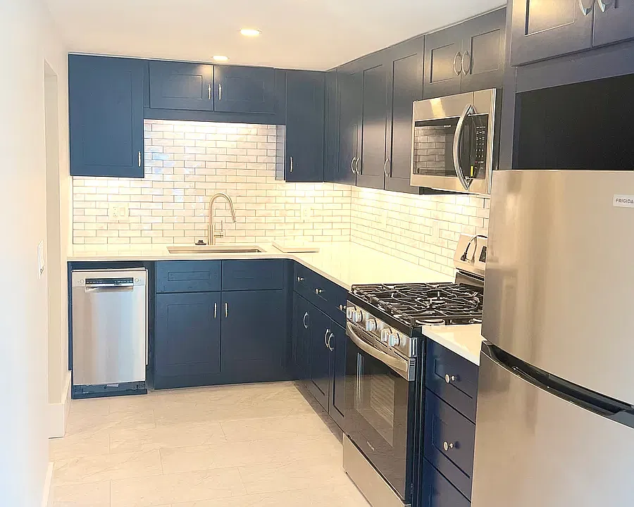 652 Faulkner St #2