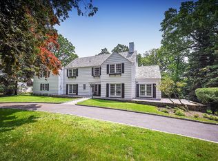 36 Warwick Rd, Bronxville, NY 10708