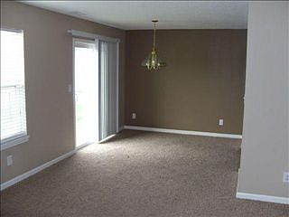2nd image of 656 Cloverfield Ln