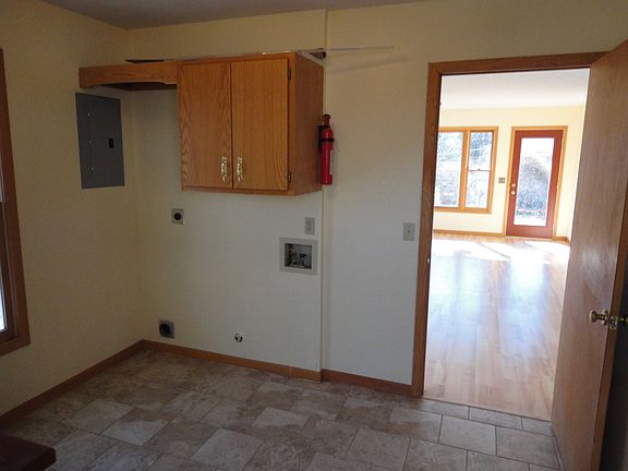 Mud/ washer dyer room