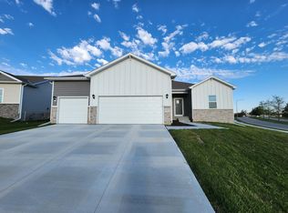 11017 S 176th, Gretna, NE 68028