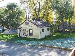 4337 Genoa Dr, Luna Pier, MI 48157