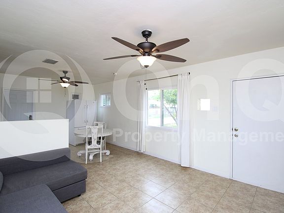 4th image of 50 E Valencia Dr