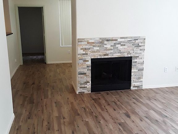 3rd image of 3830 S Lakewood Pkwy #1085