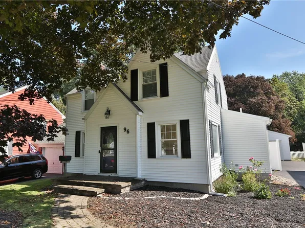96 Doris Rd, Rochester, NY 14622