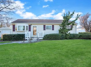 62 Mohawk Ave, Deer Park, NY 11729