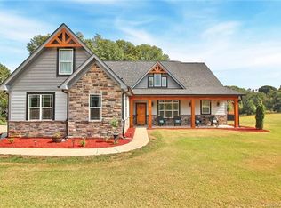 224 Scottish Highland Rd, Clover, SC 29710