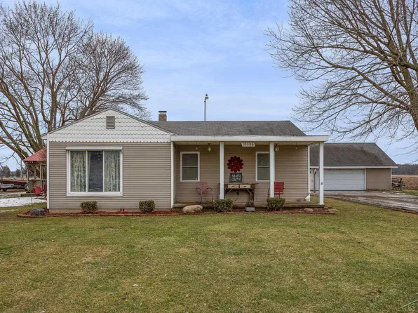15089 Briggs Rd, Chesaning, MI 48616