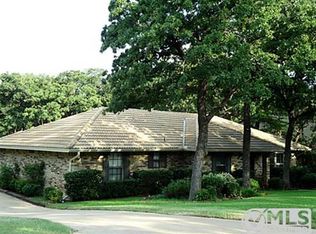 6 Troon Dr, Trophy Club, TX 76262