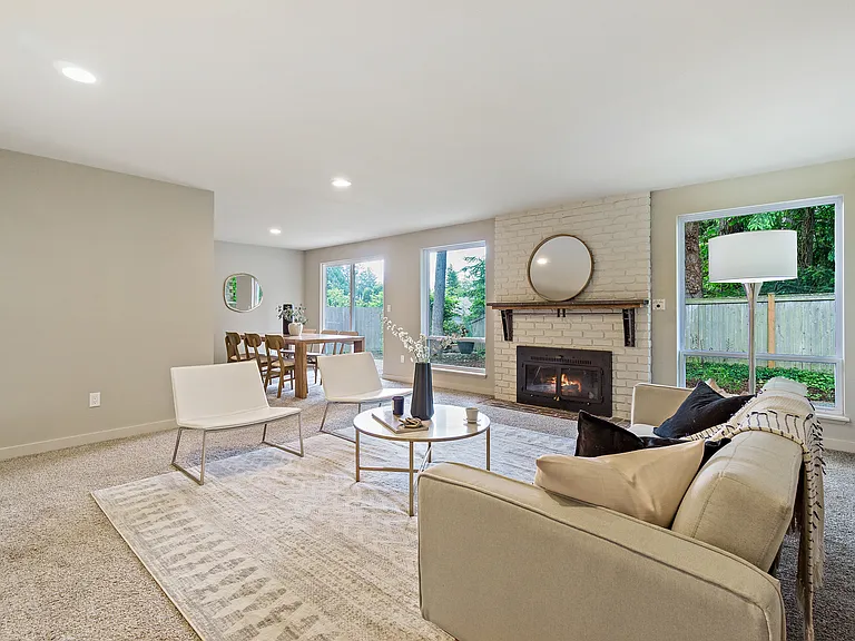 17215 NE 16th Pl — Photo 5