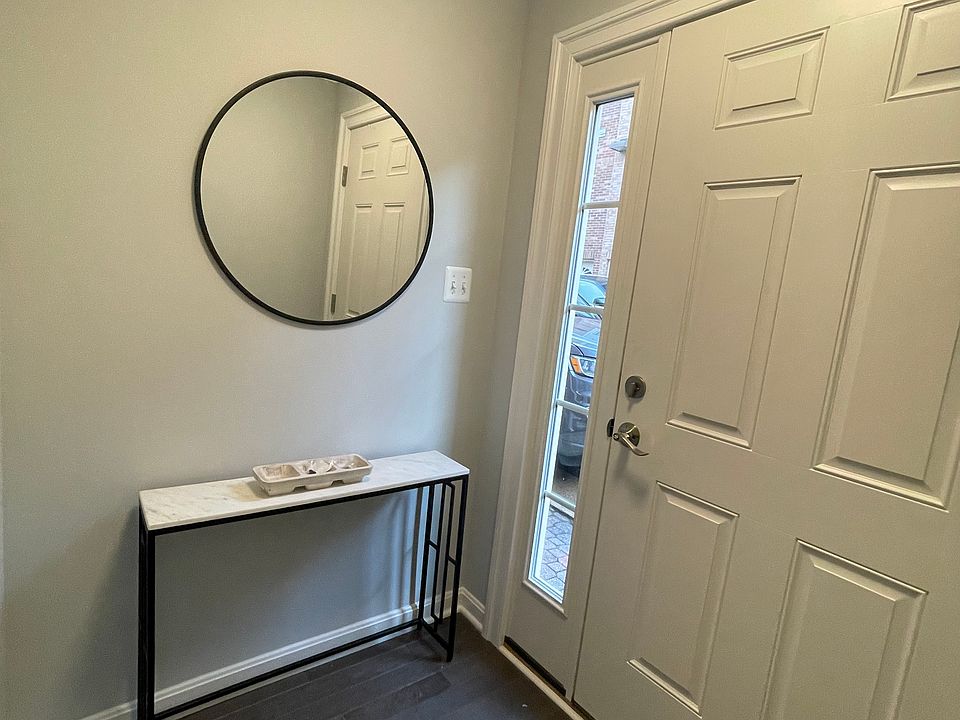 Entrance foyer.