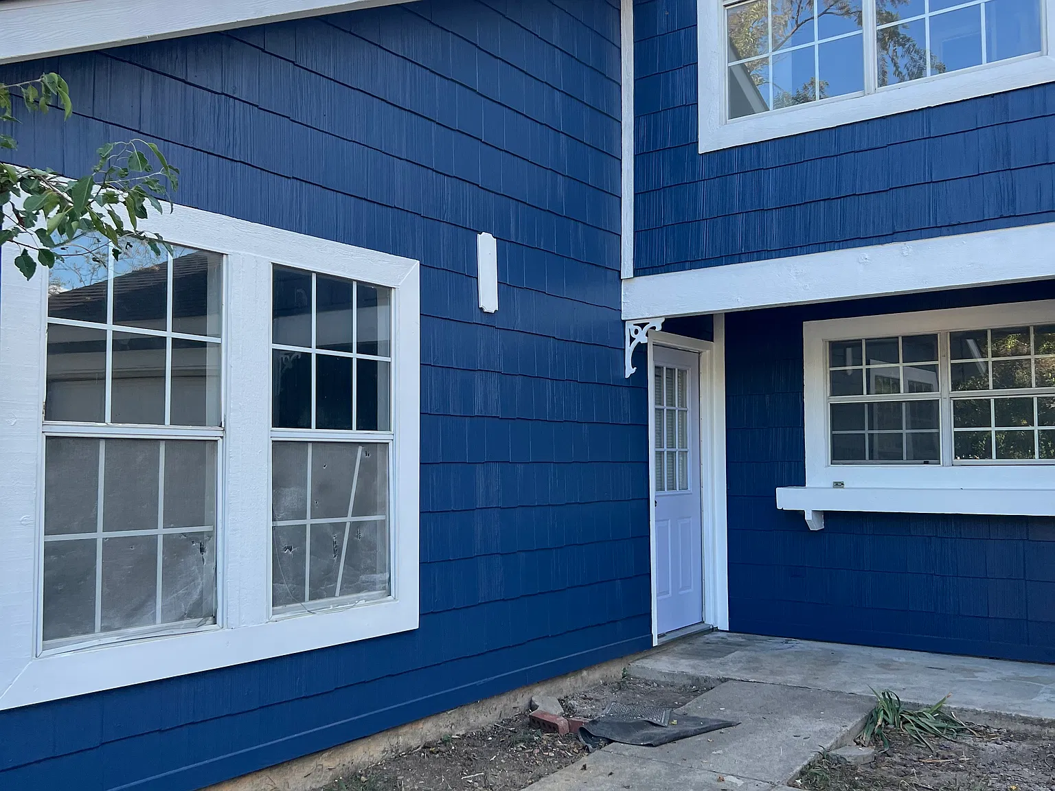 3 bed, 1.5 bath, 1336 sqft, $2,099 — Photo 2