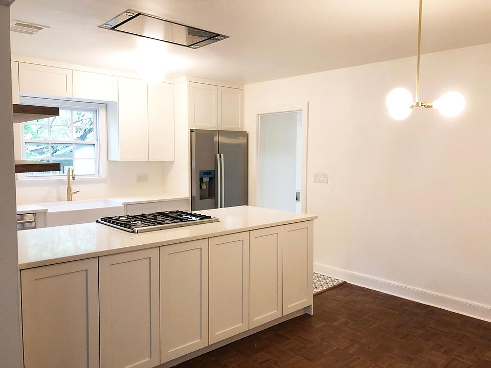 1st image of 4903 Shady Glade Ct