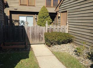 162 Hidden Hollow Ct, Edison, NJ 08820