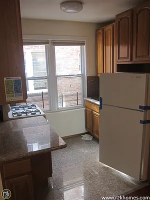 Rented by Realty 2000 Corp | media 2