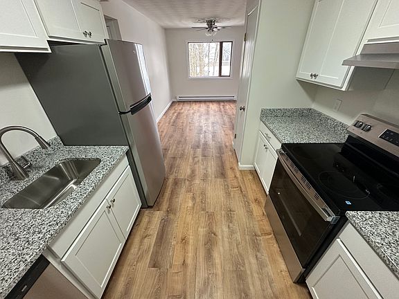 2nd image of 1502 Marion St APT 2