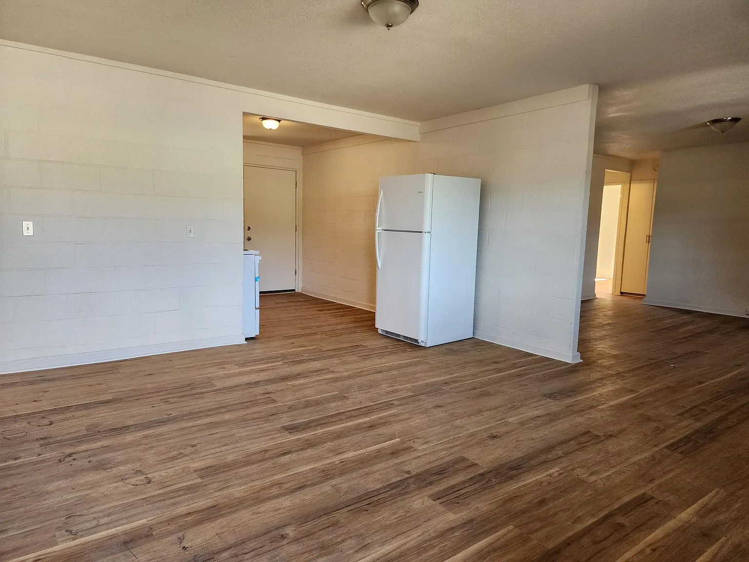 4 bed, $3,000 — Photo 3