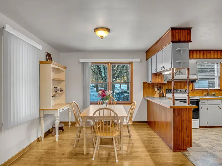 1158 Pine Rd — Photo 11
